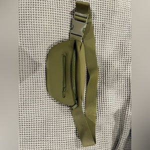 Dagne Dover Fanny Pack bag